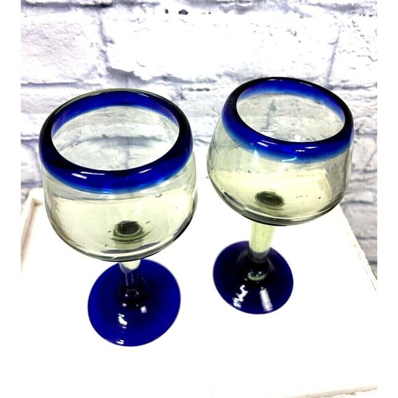 Hand Blown Mexican Glass 2 Stemmed Wine Artisan Goblet Cobalt Blue Rim Base - Picture 3 of 9